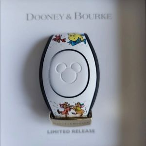 Disney Dooney and bourke sidekick magic band
